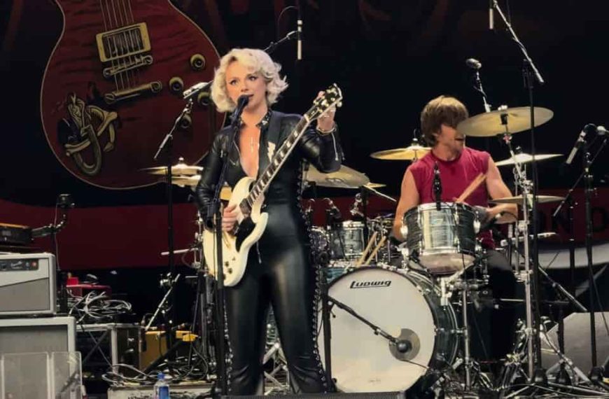 Samantha Fish – A Powerful Take on “I Put A Spell On You” at the Serpent Festival, 2024